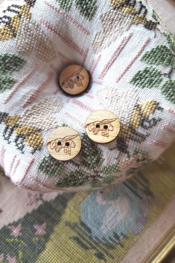 Sweet Melissa Button Set