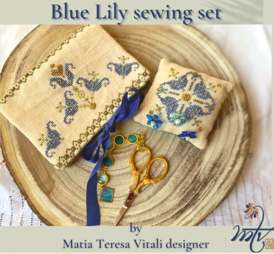 Blue Lily Sewing set