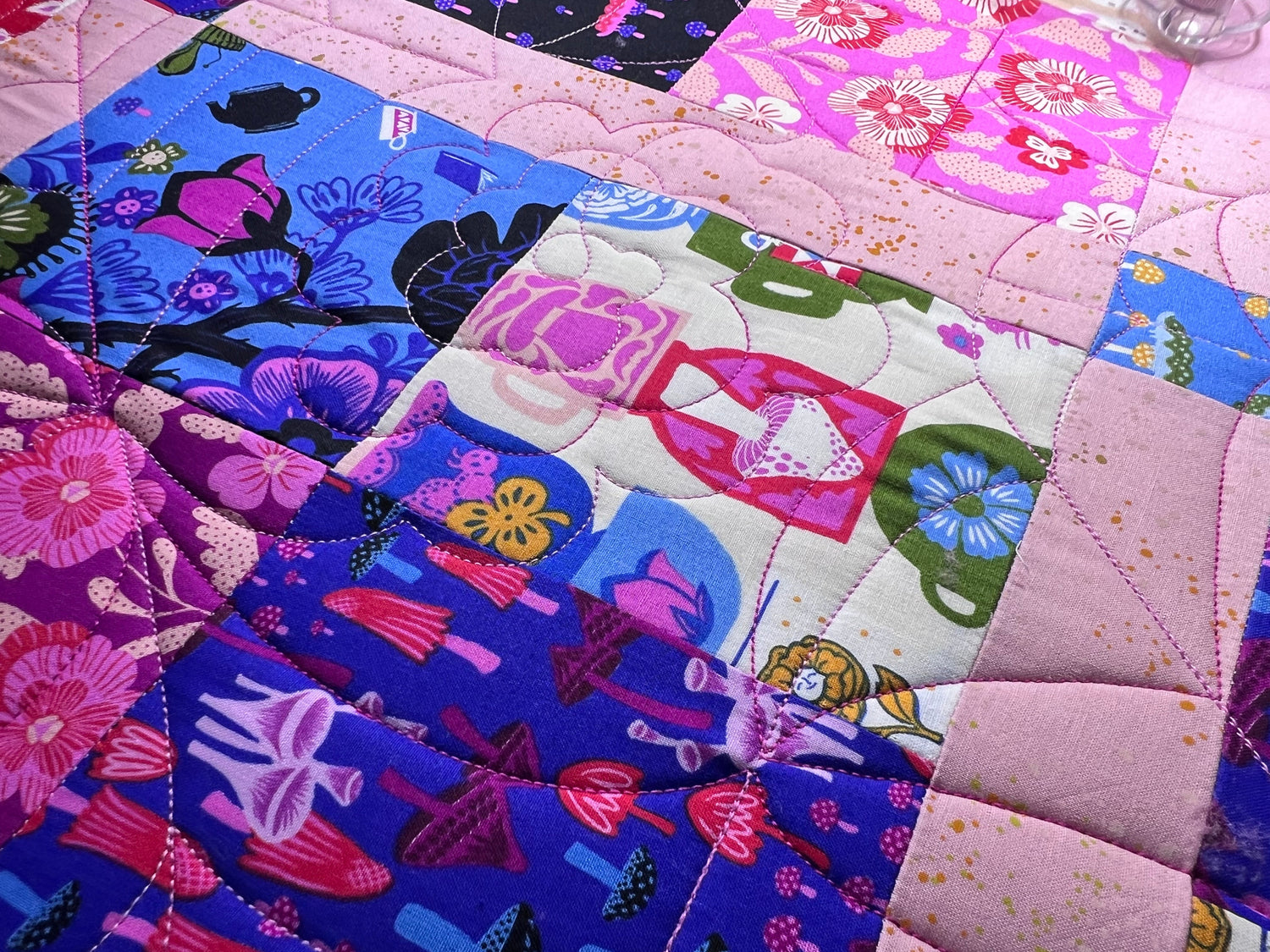 Longarm Thread Choices at The Stitching Corner