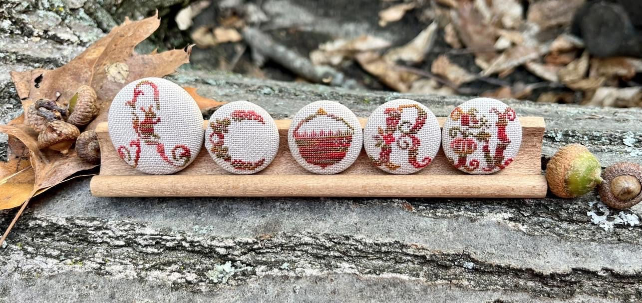 Wooden Button Rack – The Stitching Corner