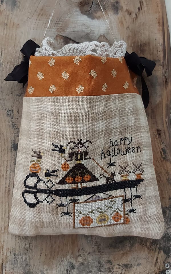Halloween Scissors Sampler