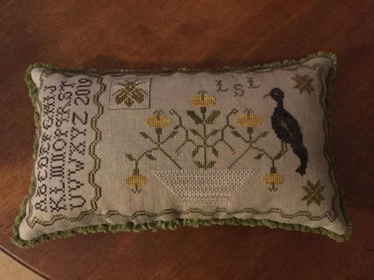 Bird & Bee Pyn Pillow